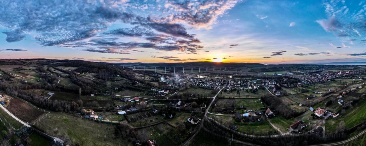 Voelgyhid Village Balaton Kőröshegy Exterior foto